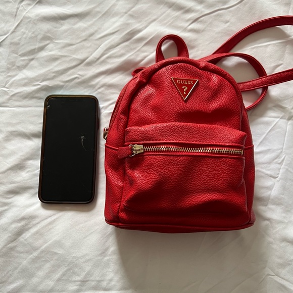 Mini red bag from Guess. Wore it 3-4 times. - Picture 3 of 3